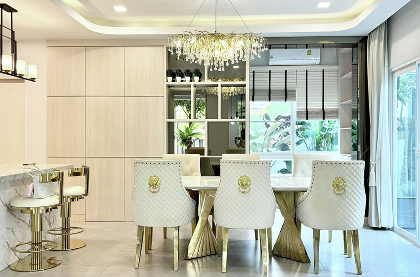 House with Shared Pool in Bangnatrad 